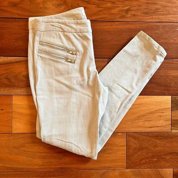 Calvin Klein Gray Skinny‎ Jeans with Zipper Detailing - Picture 1 of 9